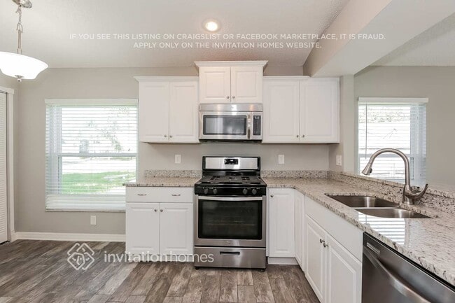 1306 Timber Trace Dr, Wesley Chapel, FL 33543 - photo 6