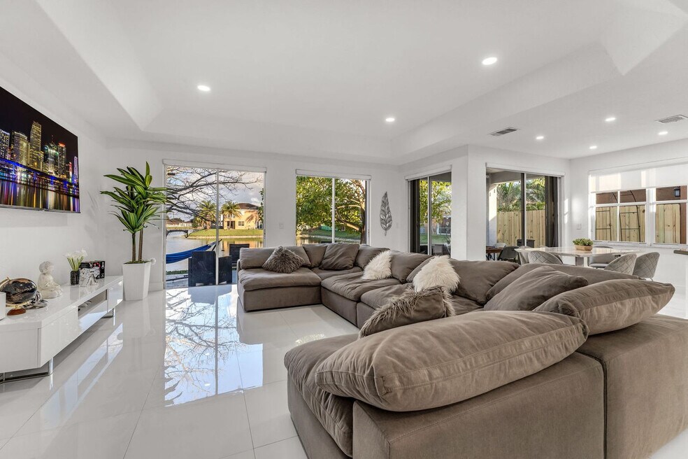 1205 SW 146th Ct unit ID1366619P, Miami, FL 33184 - photo 1