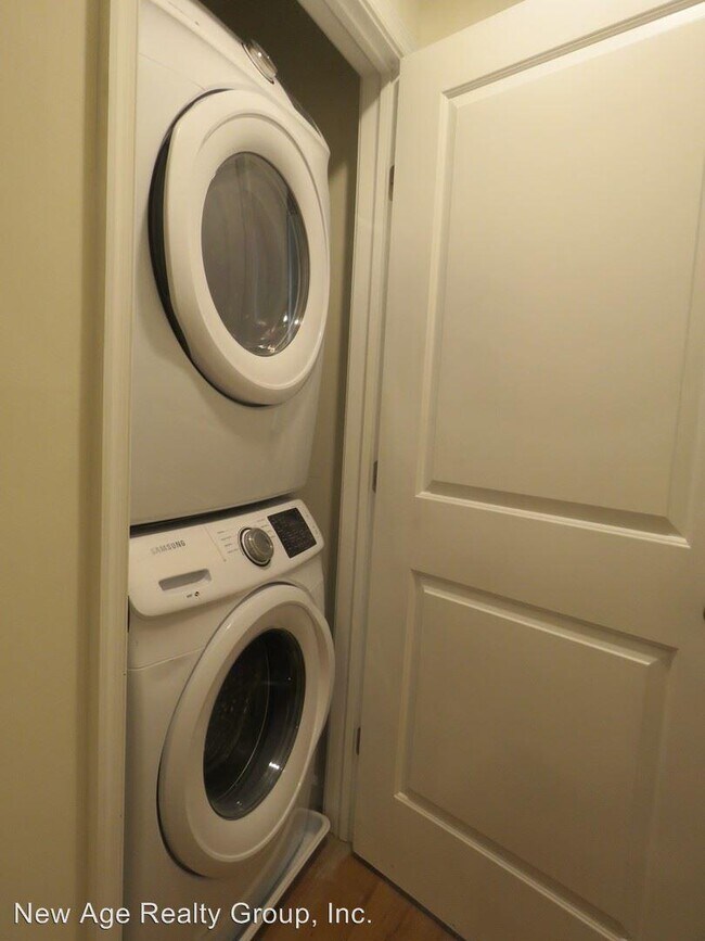 303 N 41st Street 1st Floor Rear unit 1ST FLOOR, Philadelphia, PA 19104 - photo 7