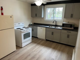 2525 Old Pittsburgh Rd Unit 3, New Castle, PA 16101
