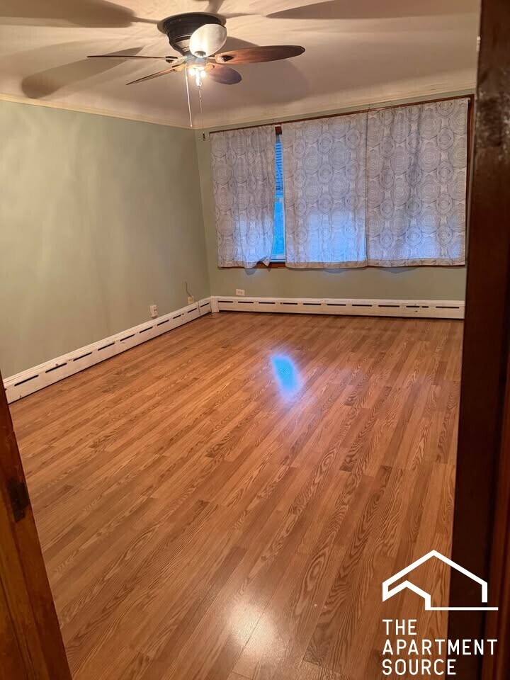 5143 S Rockwell St unit 1, Chicago, IL 60632 - photo 1