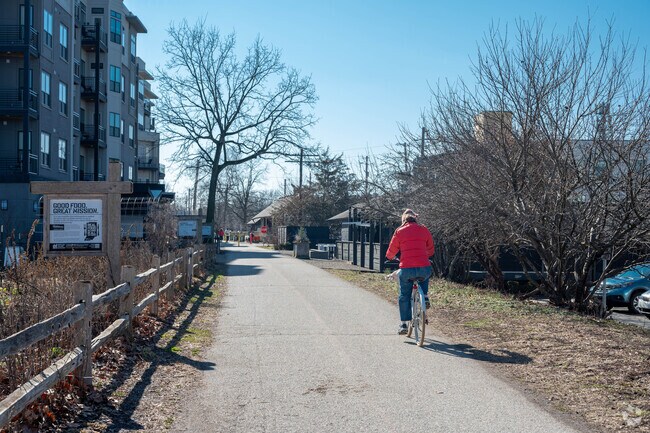 The Monon Trail is a bike path that is located near to Crows Nest.
