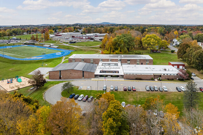 Turkey Hill Elementary School in Lunenberg offers education from K-12 grades.