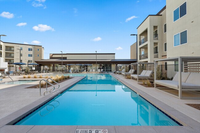 Album Union Village 55+ Active Adult Apartment Homes, Henderson, NV 89011 - photo 7