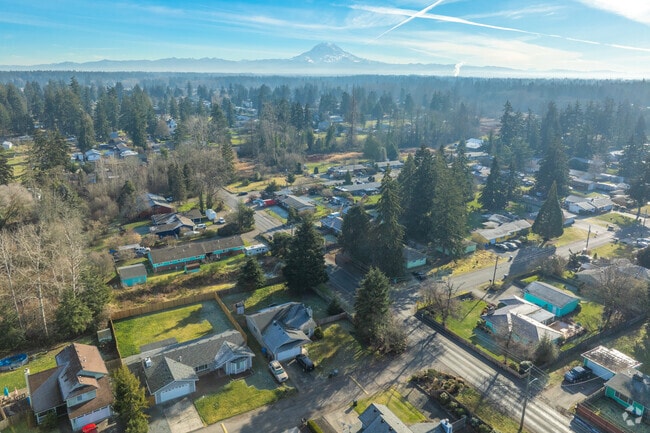 Parkland has a rural feel with easy access to many big city amenities.