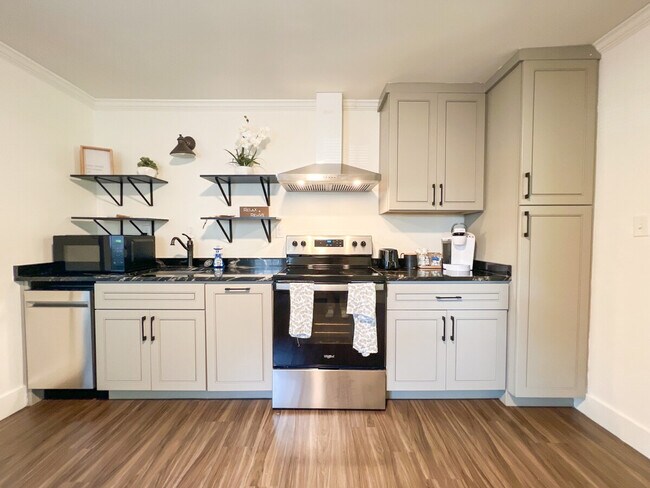 206 Tremont Ave unit ID1234790P, Greenville, SC 29605 - photo 6