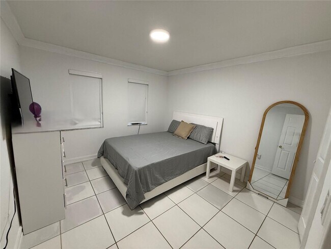 6598 W 22nd Ct, Hialeah, FL 33016 - photo 6