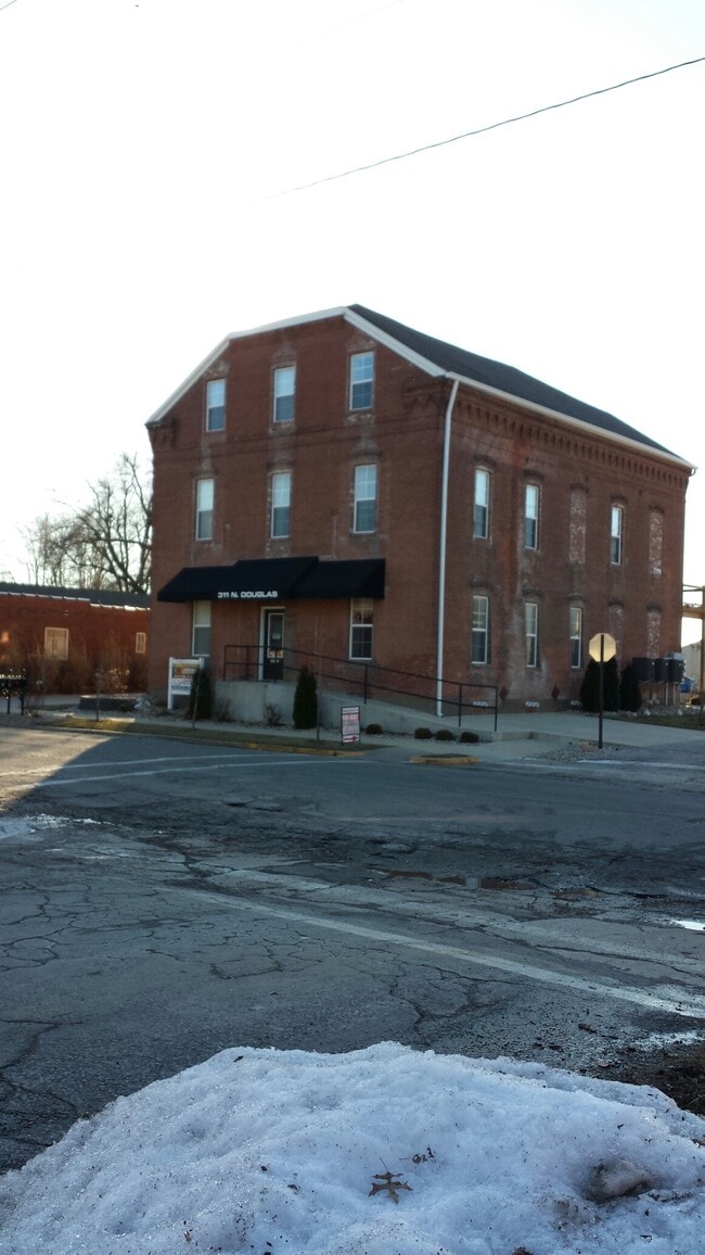 311 N Douglas St Unit 2, Saint Jacob, IL 62281