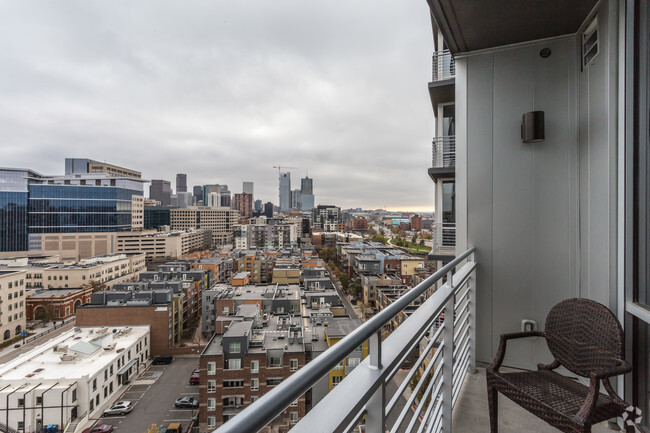 2BR, 2BA - B2