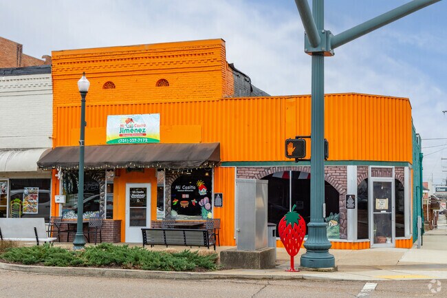 Mi Casita Jimenez Mexican Restaurant offers authentic Mexican dishes in Humboldt.