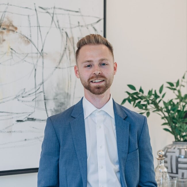 Agent Photo