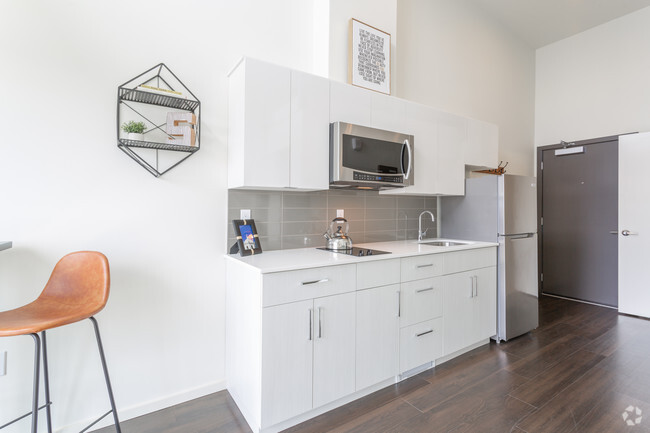 Loft Studio - 244 SF