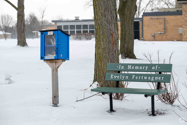 Educational opportunities abound at Stoney Creek Elementary School in Alsip, IL.