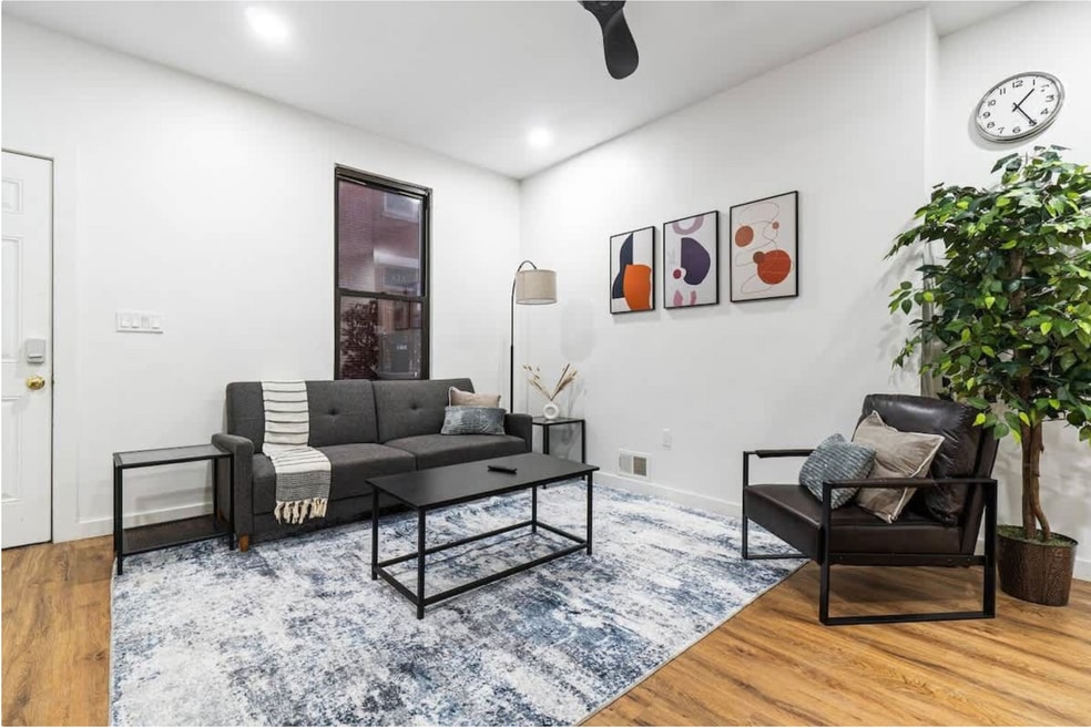 525 Alpine Ave, Pittsburgh, PA 15212 - photo 1