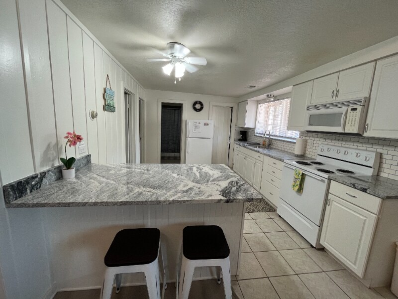 11554 Breyman Hwy unit 4, Tipton, MI 49287 - photo 1