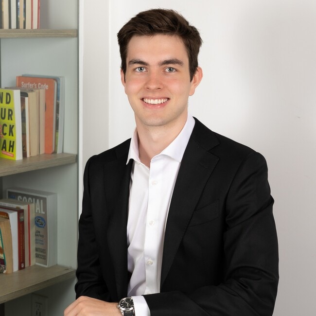 Agent Photo