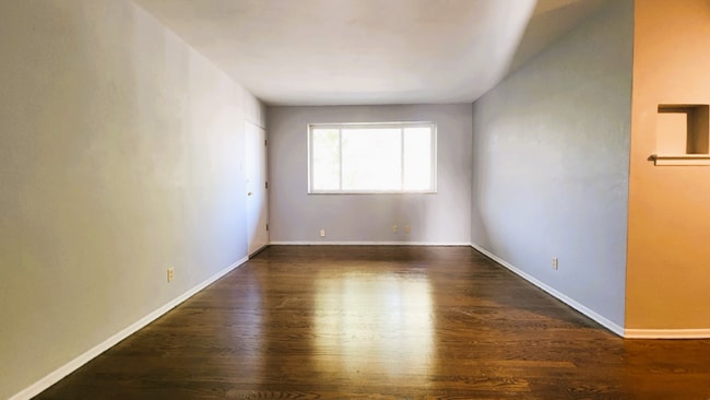 7874 Big Bend Blvd unit 2nd floor, Saint Louis, MO 63119 - photo 3