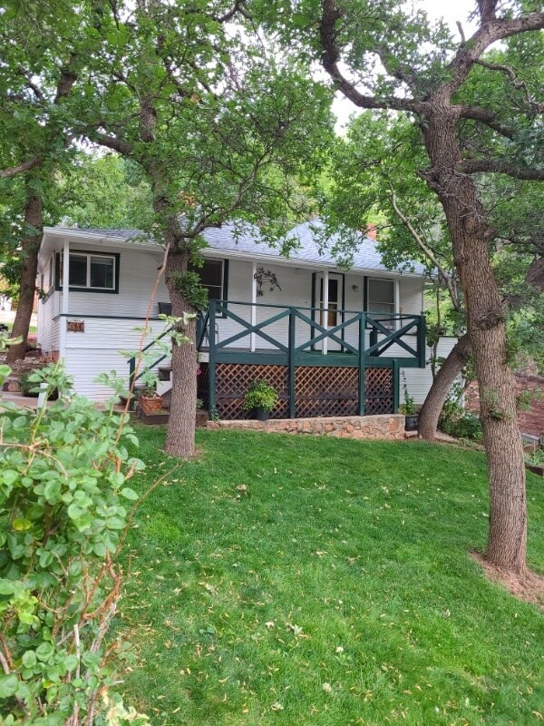 516 Cañon Ave, Manitou Springs, CO 80829