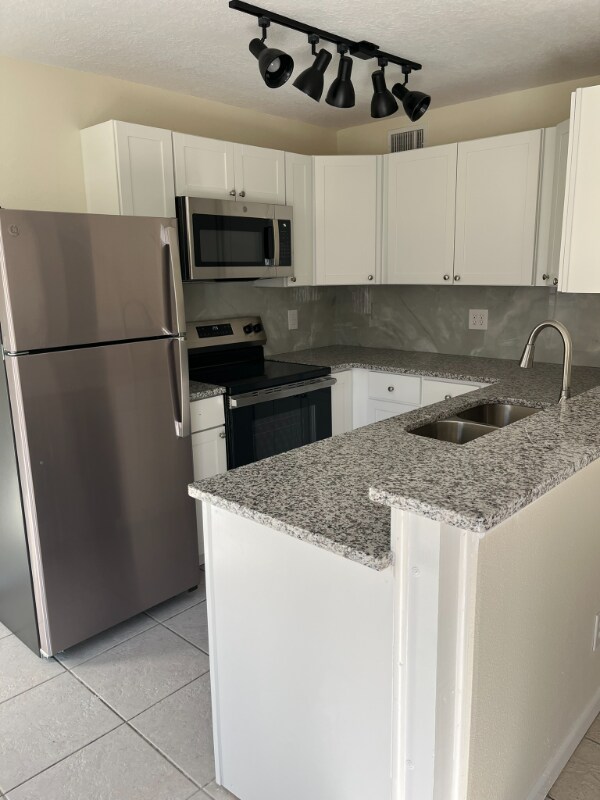 1884 Agora Cir SE unit 101, Palm Bay, FL 32909 - photo 7