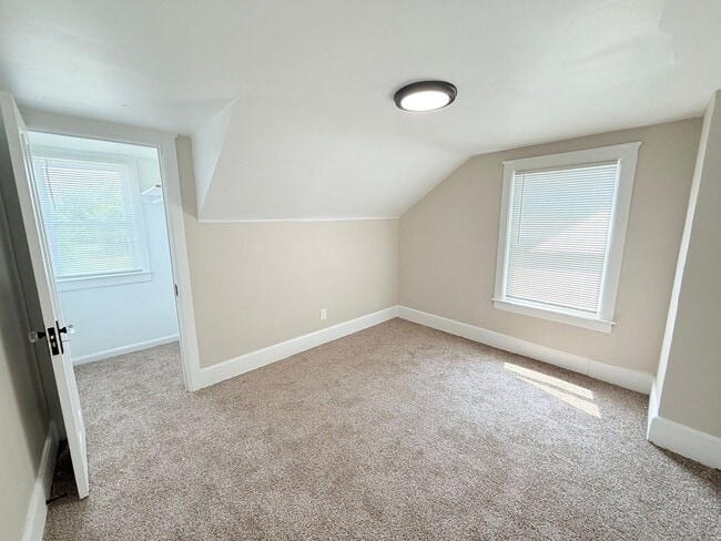 3475 Crane St, Detroit, MI 48214 - photo 7