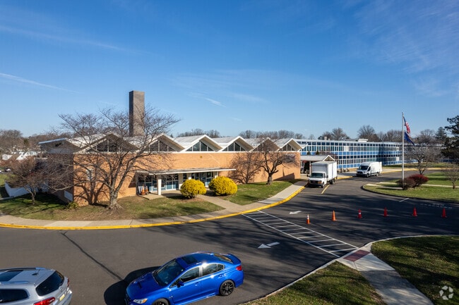 Poquessing Middle School has a student-teacher ratio of 18-1.