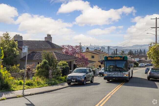 AC Transit's 650 Line connects Oakmore students to Montera Middle School.
