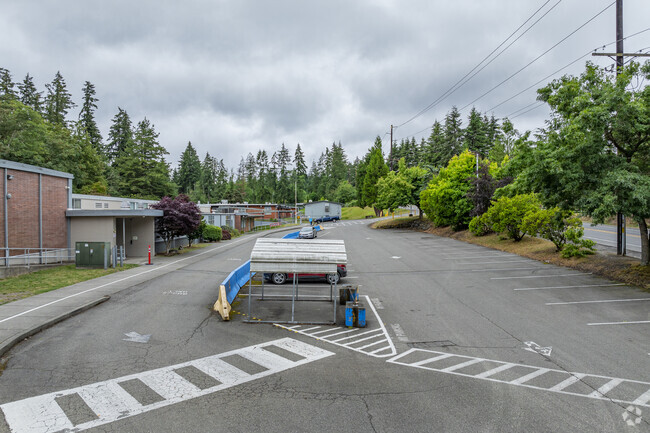 Views of pickup/drop-off area and parking lot at Hilder Pearson Elementary.
