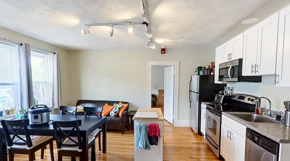 408 Highland Ave unit 26, Somerville, MA 02144 - photo 1