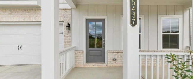 5529 Coalie Trace, Flowery Branch, GA 30542 - photo 3