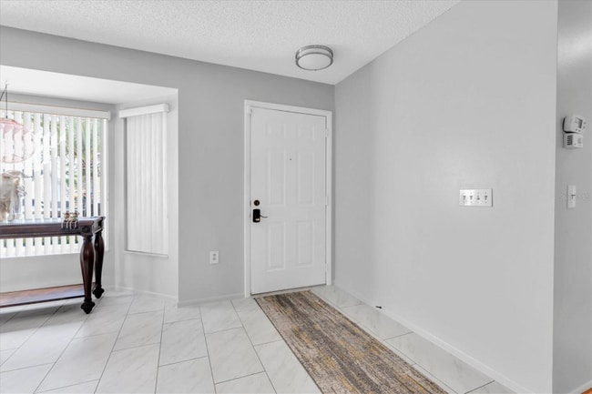 7099 Pond View Ct, Spring Hill, FL 34606 - photo 2