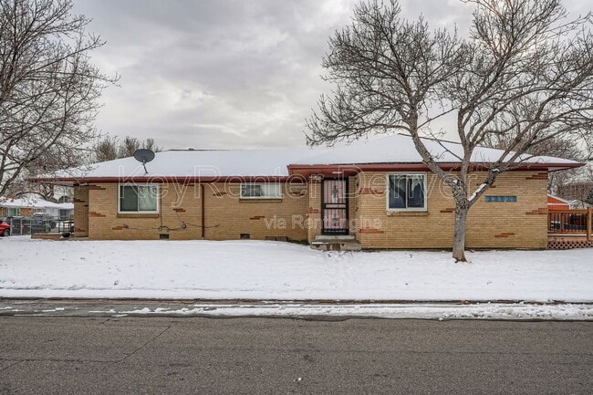 3595 Grape St, Denver, CO 80207 - photo 2