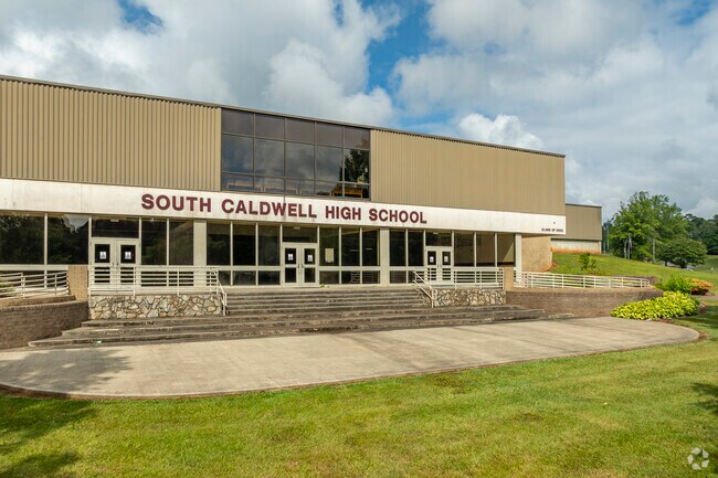 South Caldwell High School receives an overall rating of 