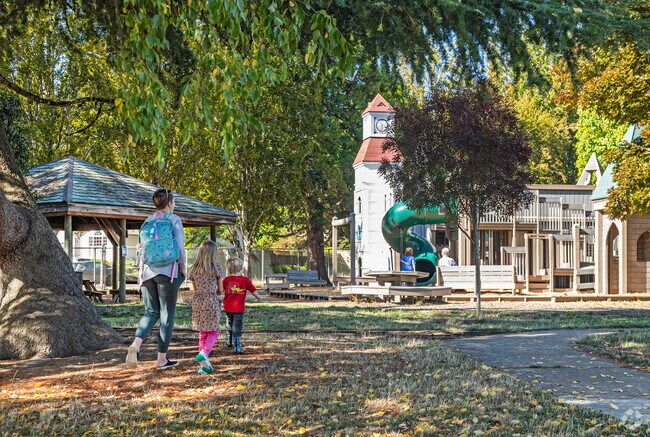Wildcat Park in Corvallis, OR has a short walking trail and a peaceful nature setting.