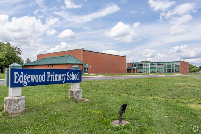 Edgewood Primary School is a public school in Trenton, Ohio.