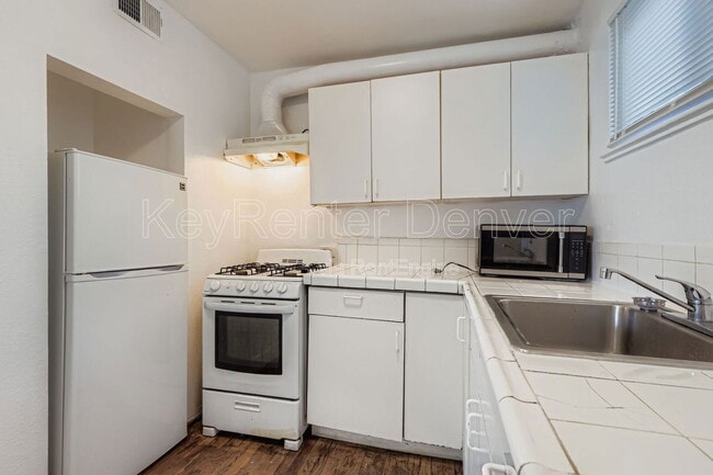 3249 Steele St, Denver, CO 80205 - photo 6