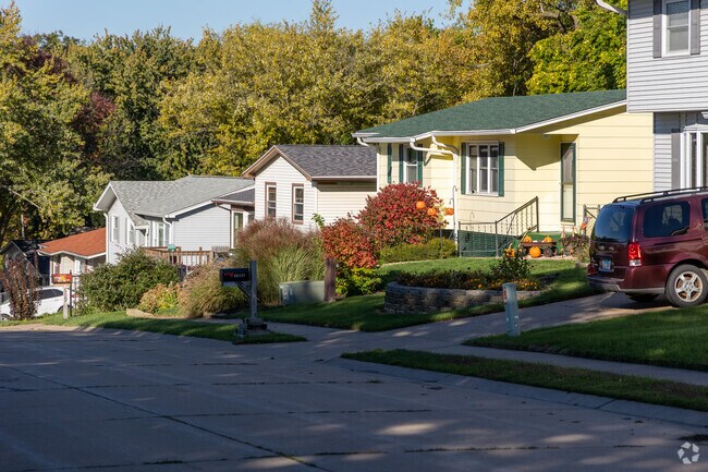 Oak Grove offers affordable home in a great community.