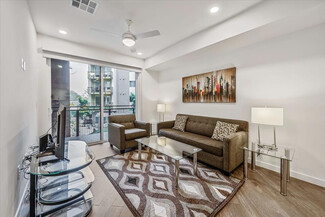 375 Camino de la Reina Unit ID1221056P, San Diego, CA 92108