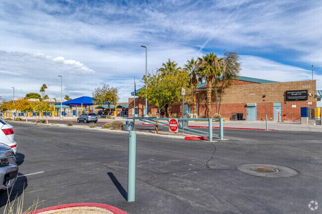 Dean Petersen Elementary School 6