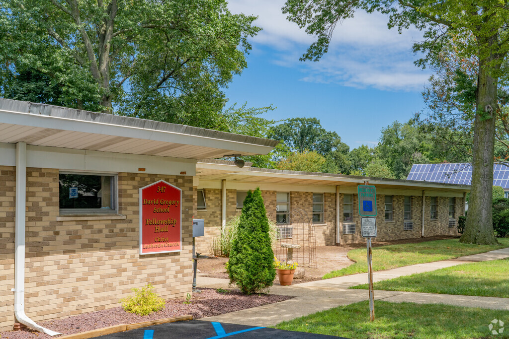 David Gregory School is a special education program offered to children in Paramus.