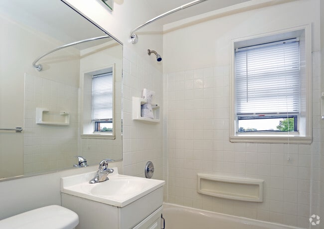 Saint James Apartments, Bergenfield, NJ 07621 - photo 2