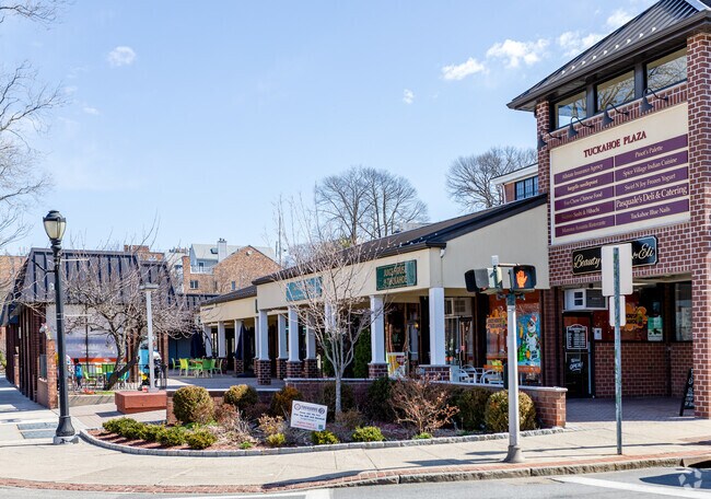 Tuckahoe Plaza Shopping Center has almost everything residents need.