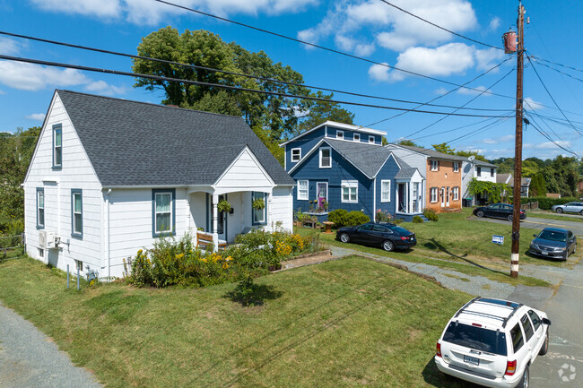 Homes are nestled right next to one another in Woolen Mills.