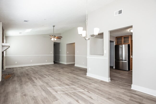 9453 Forest Knoll Dr, Jonesboro, GA 30238 - photo 5