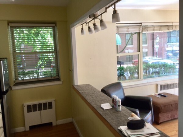 112 Pinckney St unit 111, Boston, MA 02114 - photo 3