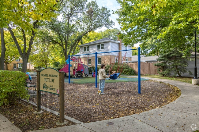 Brummel Richmond Park in Evanston, IL.