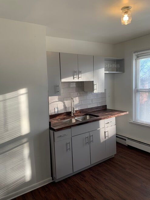 3914 Maine Ave unit 3rd Floor, Gwynn Oak, MD 21207 - photo 1