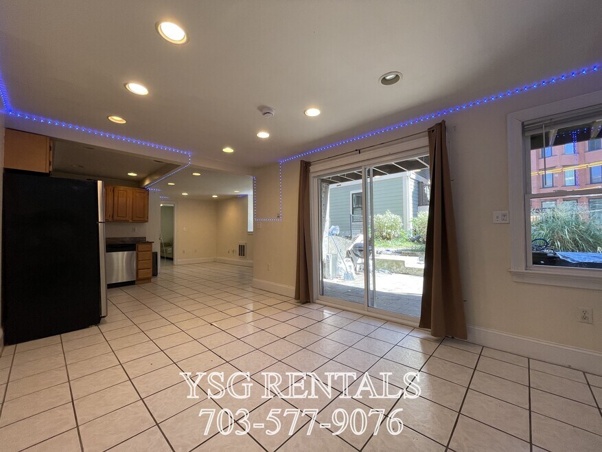 8 Alleghany St unit 2, Roxbury Crossing, MA 02120 - photo 1