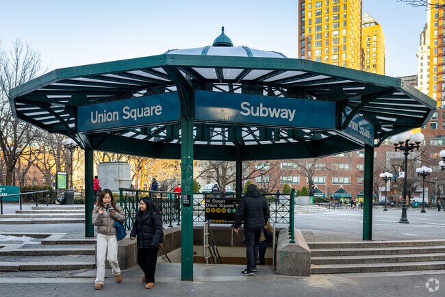 Union Square has 3 train lines stopping at the station in Flatiron District.