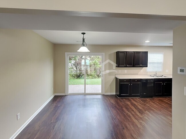 1028 Daniel Ln, Spring Hill, TN 37174 - photo 5