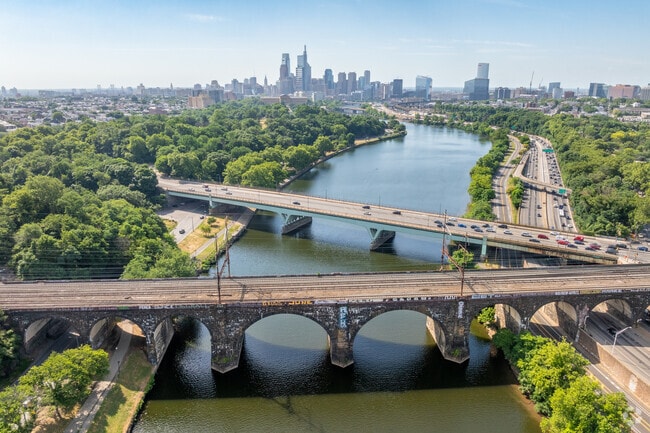 Girard Avenue extends from Route 76 to Brewerytown over the Schuylkill River.